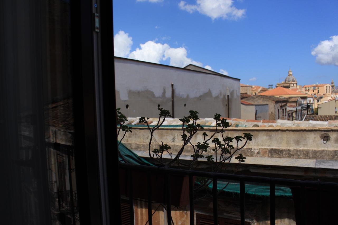 La Via Delle Biciclette Bed & Breakfast Palermo Bagian luar foto